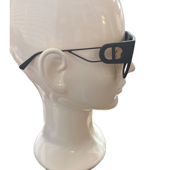 Dior Women's 30MONTAIGNE Sunglasses’s.
NEW
0320 - Picture 5 of 5